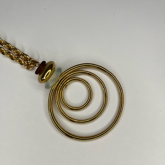 Modern 16” gold toned necklace - Picture 3 of 7